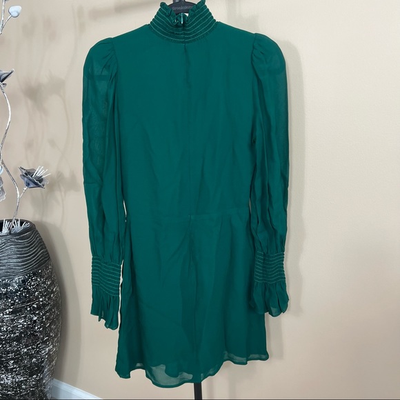 Reformation Archie Dress in Emerald - Picture 3 of 8
